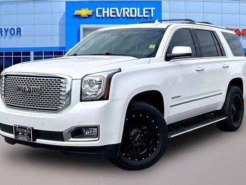 Used 2017 GMC Yukon Denali w/ Open Road Package AWD/4WD image 3
