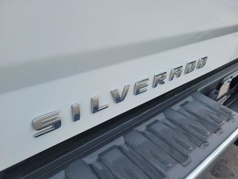 Used 2017 Chevrolet Silverado 1500 LT w/ All Star Edition AWD/4WD image 6