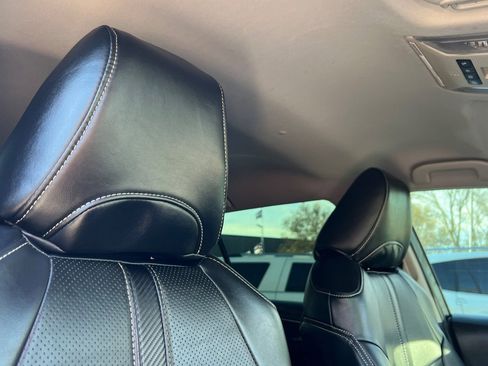 Used 2020 Toyota RAV4 XLE image 18