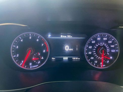 Used 2020 Genesis G70 2.0T image 22