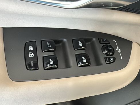 New 2026 Volvo XC90 B5 Core w/ Protection Package AWD/4WD image 22