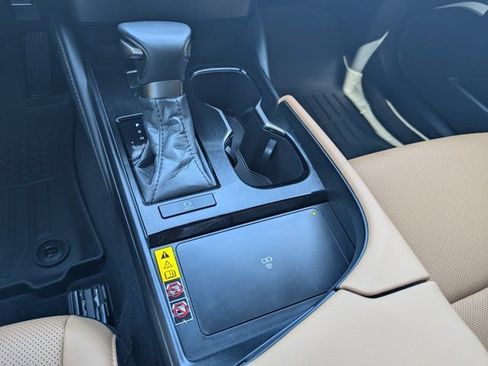 Used 2025 Lexus ES 350 w/ Premium Package FWD image 26