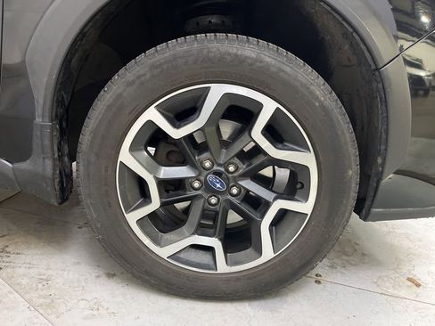 Used 2017 Subaru Crosstrek 2.0i Limited image 12