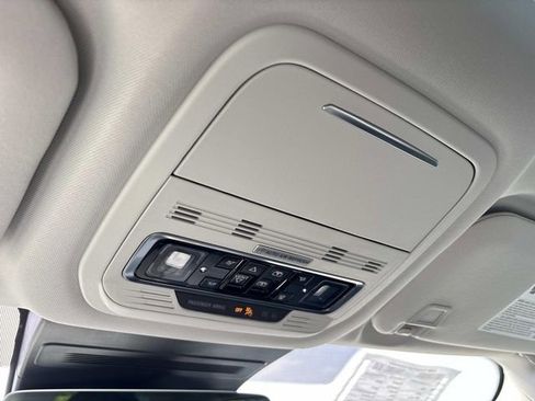 New 2026 Lincoln Nautilus Reserve AWD/4WD image 31