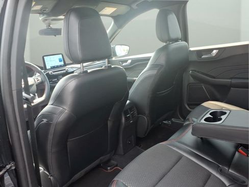 Used 2023 Ford Escape ST-Line Select AWD/4WD image 24