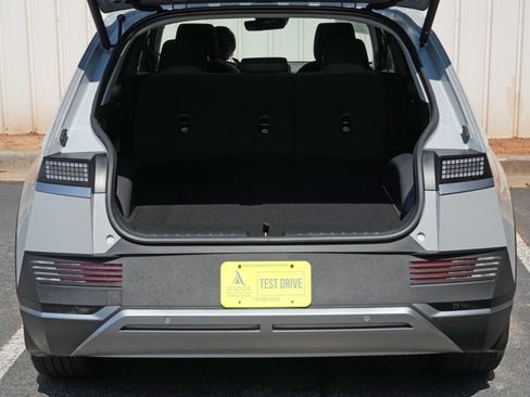 Used 2024 Hyundai Ioniq 5 SEL RWD image 9
