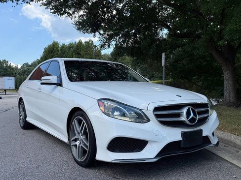 Used 2014 Mercedes-Benz E 350 4MATIC Sedan w/ Premium 1 Package image 8