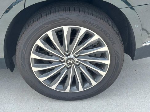 Used 2024 Hyundai Palisade Calligraphy image 7