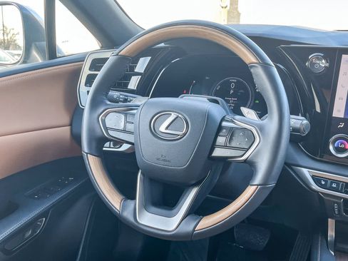 Used 2024 Lexus RX 350 w/ Convenience Package image 14