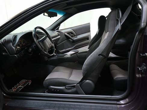 Used 1993 Chevrolet Camaro Z28 image 6