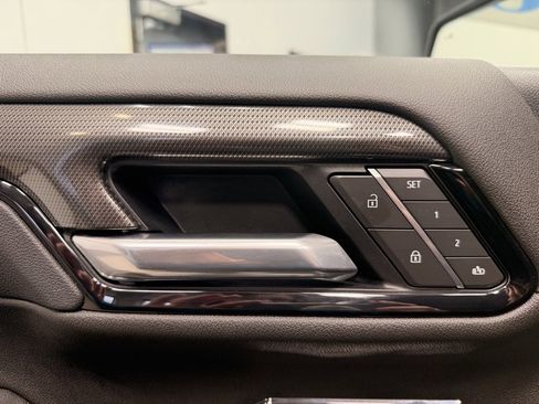 Used 2025 GMC Sierra 1500 AT4 w/ AT4 Premium Package image 25