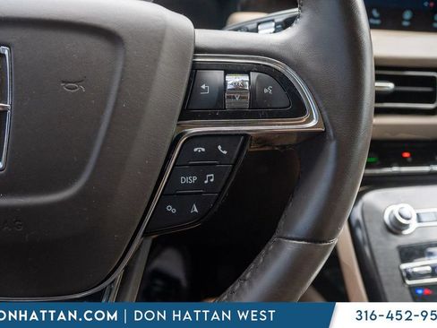 Used 2022 Lincoln Nautilus Reserve AWD/4WD image 13