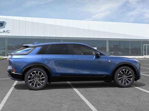 New 2026 Cadillac Lyriq Premium Sport image 6