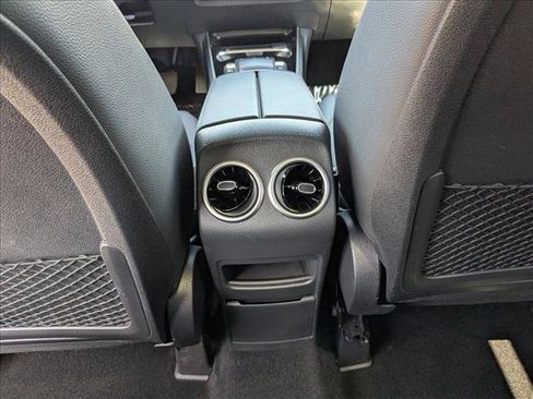 Certified 2023 Mercedes-Benz GLB 250 4MATIC image 18
