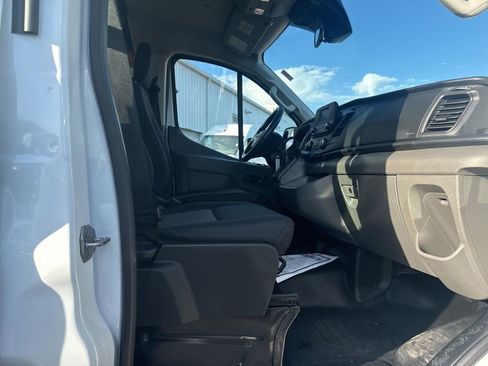 Used 2024 Ford Transit 250 Low Roof w/ Exterior Upgrade Package image 24