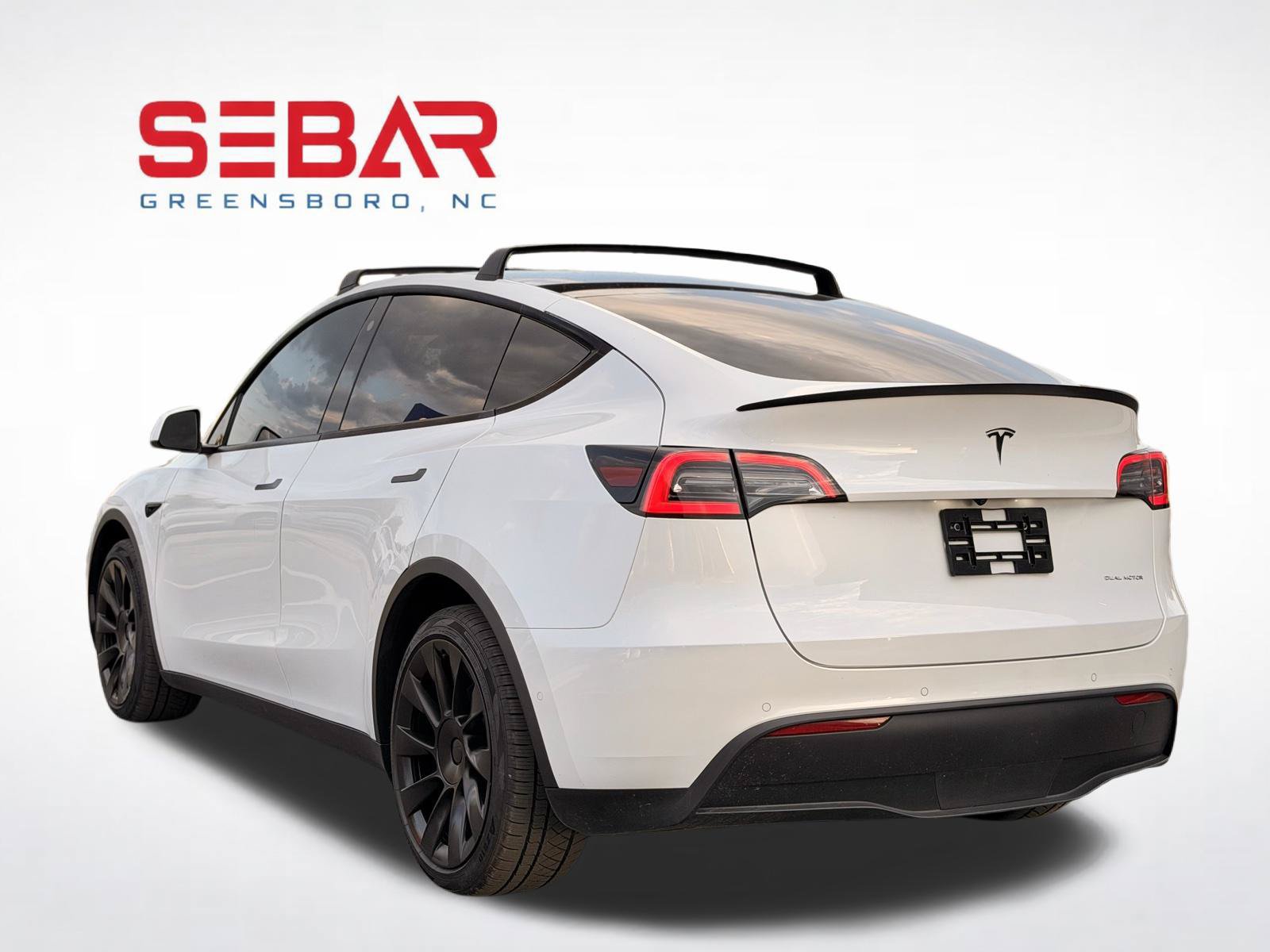 Used 2021 Tesla Model Y Long Range AWD/4WD image 10