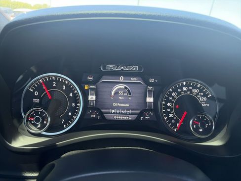 Used 2024 RAM 2500 Big Horn w/ Night Edition AWD/4WD image 15