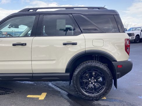 New 2025 Ford Bronco Sport Outer Banks w/ Sasquatch Outer Banks Package AWD/4WD image 10