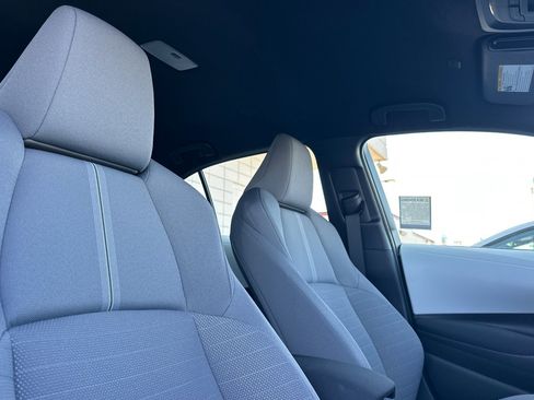 Used 2026 Toyota Corolla SE w/ SE Package image 16