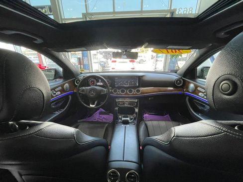 Used 2017 Mercedes-Benz E 300 4MATIC image 21