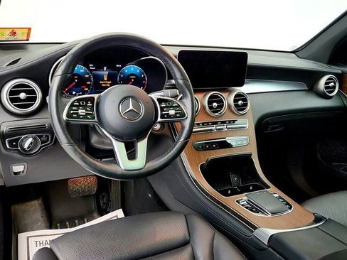 Used 2020 Mercedes-Benz GLC 300 4MATIC image 12