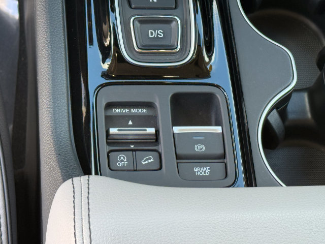 Used 2023 Honda Pilot Elite image 25
