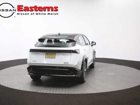 Used 2024 Nissan Ariya AWD image 37