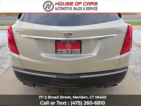 Used 2017 Cadillac XT5 Premium Luxury AWD/4WD image 15