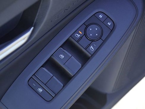 New 2026 Nissan Sentra SV FWD image 9