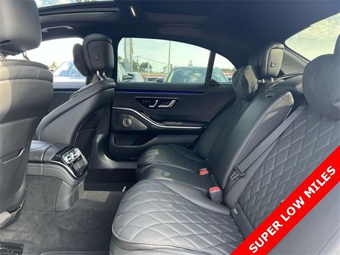 Used 2024 Mercedes-Benz S 580 4MATIC Sedan image 10
