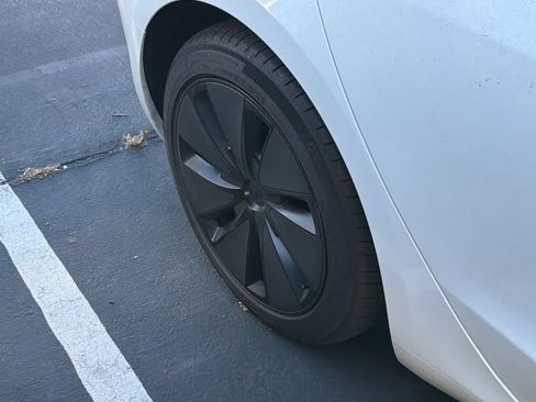 Used 2025 Tesla Model 3 RWD image 13