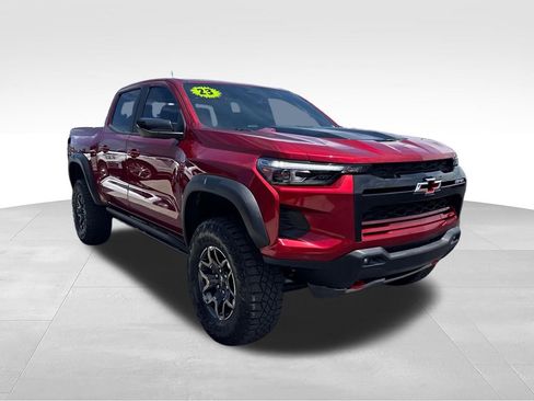 Used 2023 Chevrolet Colorado ZR2 AWD/4WD image 8