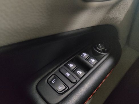 Used 2018 Jeep Compass Limited w/ Navigation Group image 27