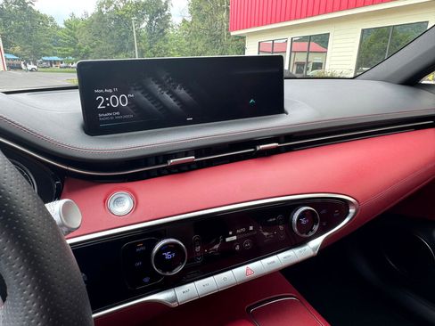 Used 2022 Genesis GV70 2.5T w/ Sport Prestige Package image 20