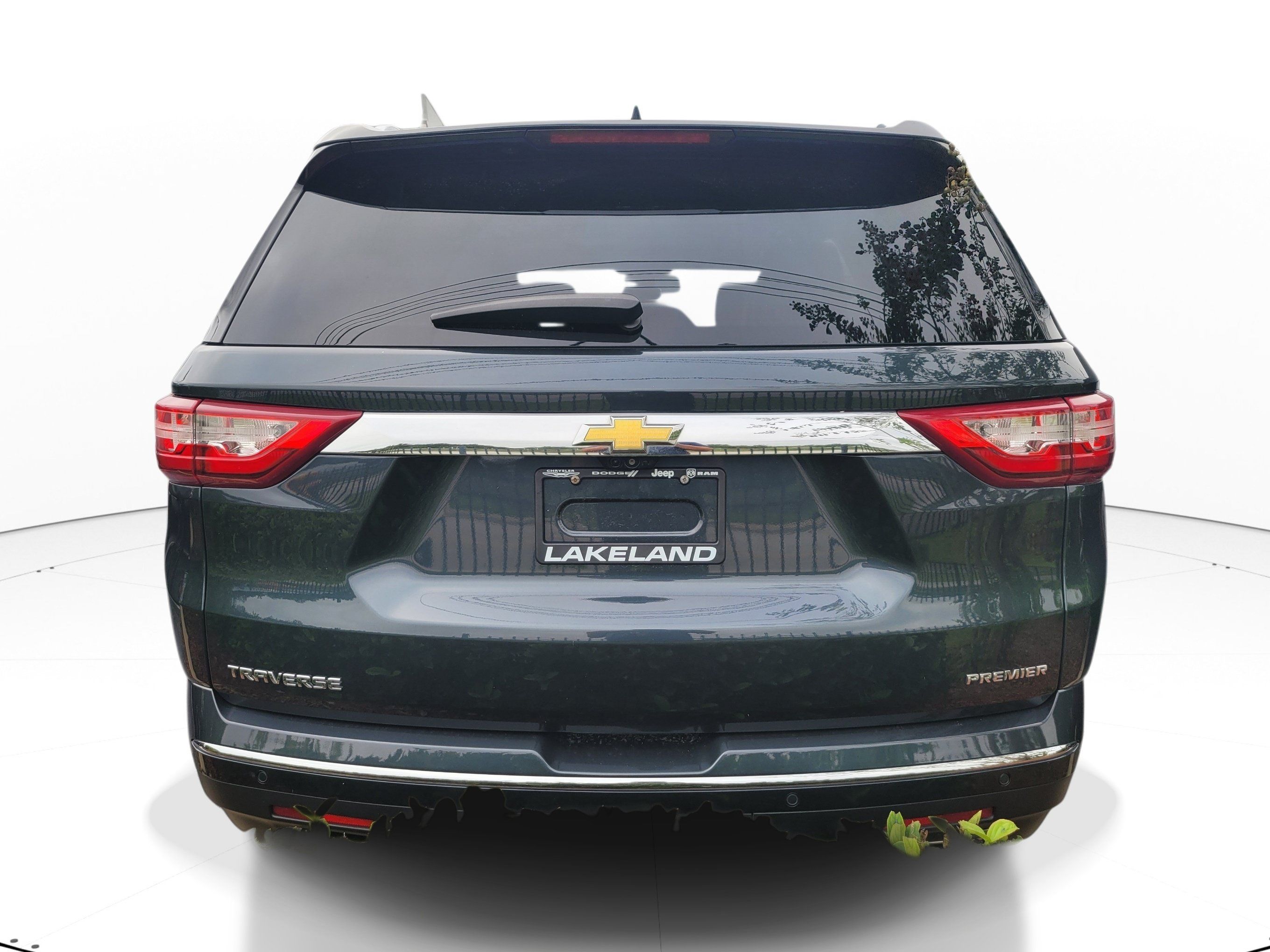 Used 2019 Chevrolet Traverse Premier w/ Driver Confidence II Package FWD image 5