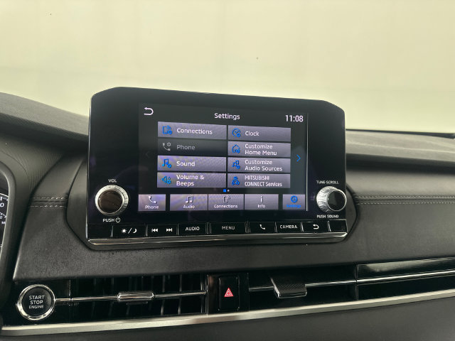 Used 2023 Mitsubishi Outlander ES AWD/4WD image 11