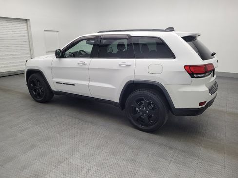 Used 2018 Jeep Grand Cherokee Laredo image 3