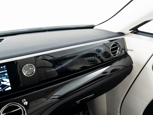 Used 2025 Rolls-Royce Spectre w/ Spectre Launch Package image 30