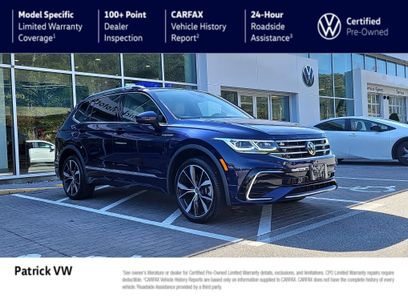 Certified 2022 Volkswagen Tiguan SEL R-Line