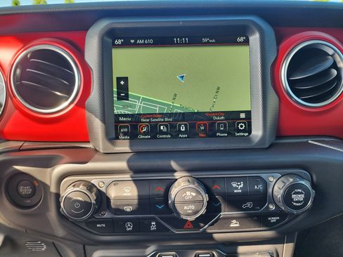 Used 2023 Jeep Gladiator Rubicon w/ LED Lighting Group image 33