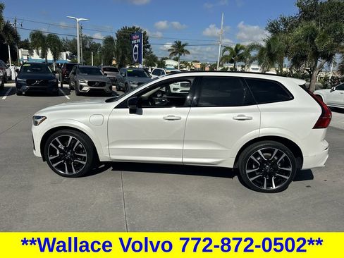 Used 2024 Volvo XC60 T8 Ultimate w/ Protection Package Premier AWD/4WD image 10