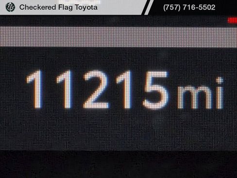 Used 2024 Toyota Tacoma Limited w/ Limited Package (LT) image 14