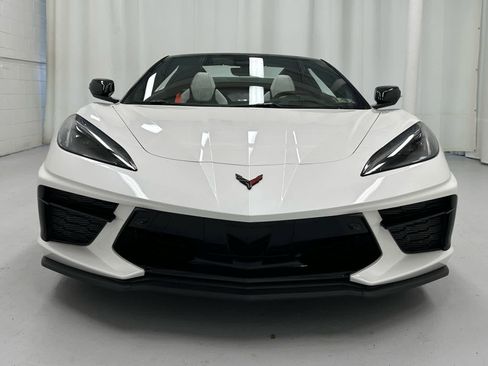 Used 2023 Chevrolet Corvette Stingray Premium Conv w/ Z51 Performance Package RWD image 5