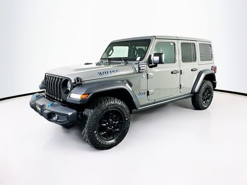 Used 2023 Jeep Wrangler Unlimited w/ 8.4" Radio Group image 3