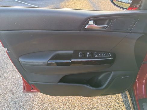 Used 2022 Kia Sportage SX image 17