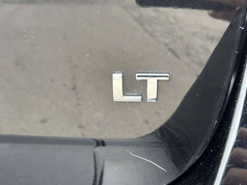 Used 2017 Chevrolet Equinox LT FWD image 33