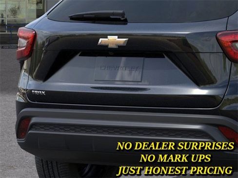 New 2026 Chevrolet Trax LS image 14