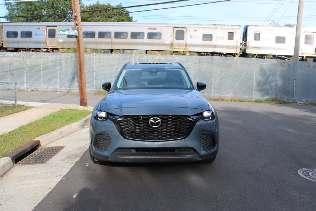 Used 2025 MAZDA CX-70 3.3 Turbo w/ Preferred Package AWD/4WD image 2