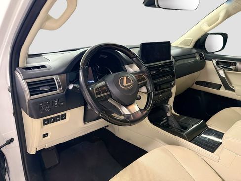 Used 2022 Lexus GX 460 Premium w/ Premium Package AWD/4WD image 4
