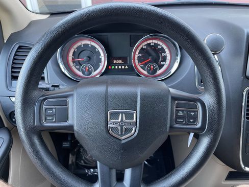 Used 2015 Dodge Grand Caravan SE w/ Quick Order Package 29E SE image 16